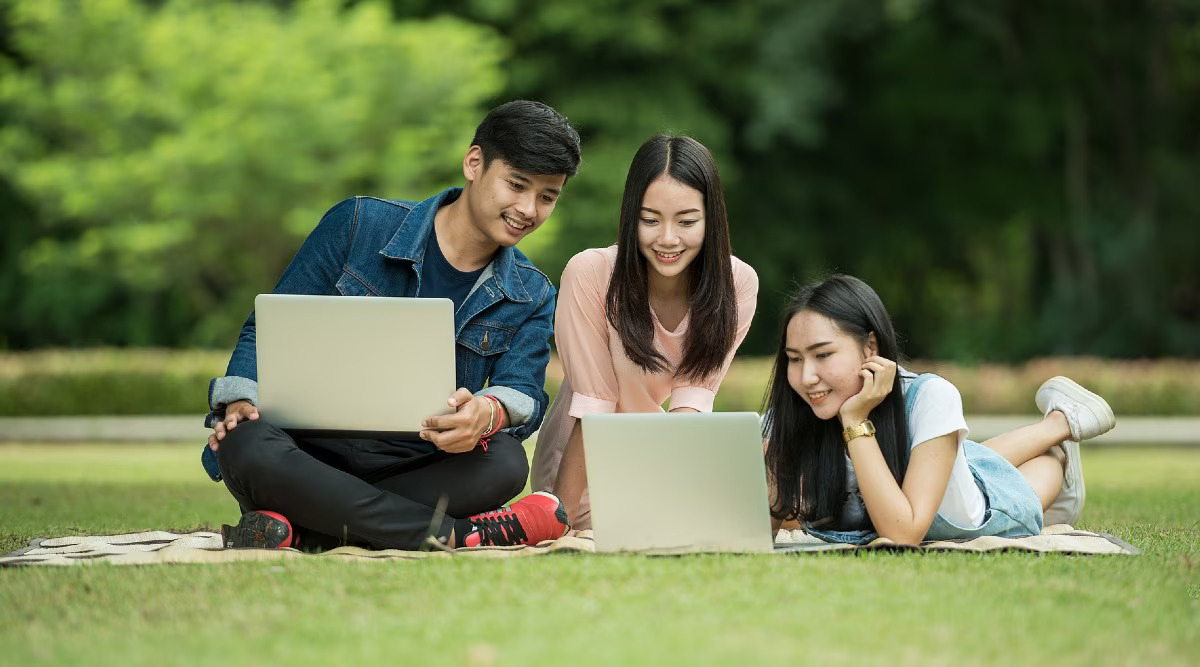 How do I write a powerful thesis statement quickly